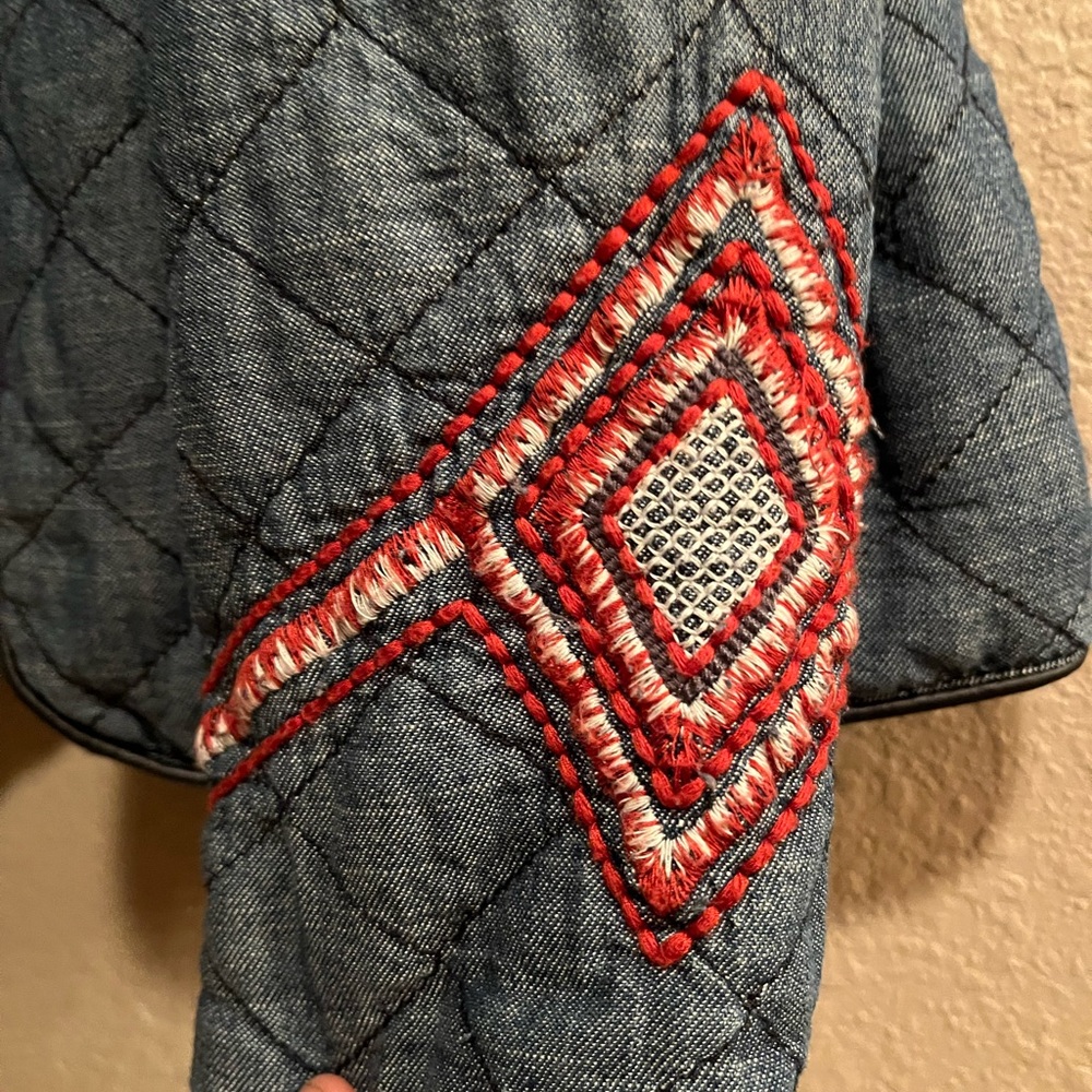 Forever 21 southwest blazer - Picture 2 of 4